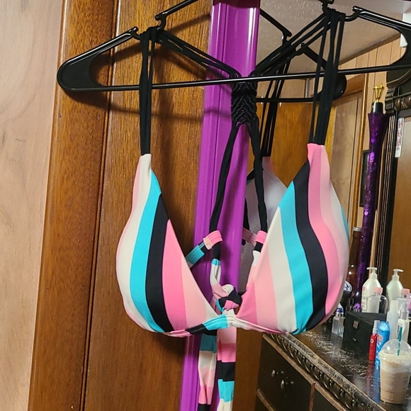 Bikini Top - Picture 2 of 7